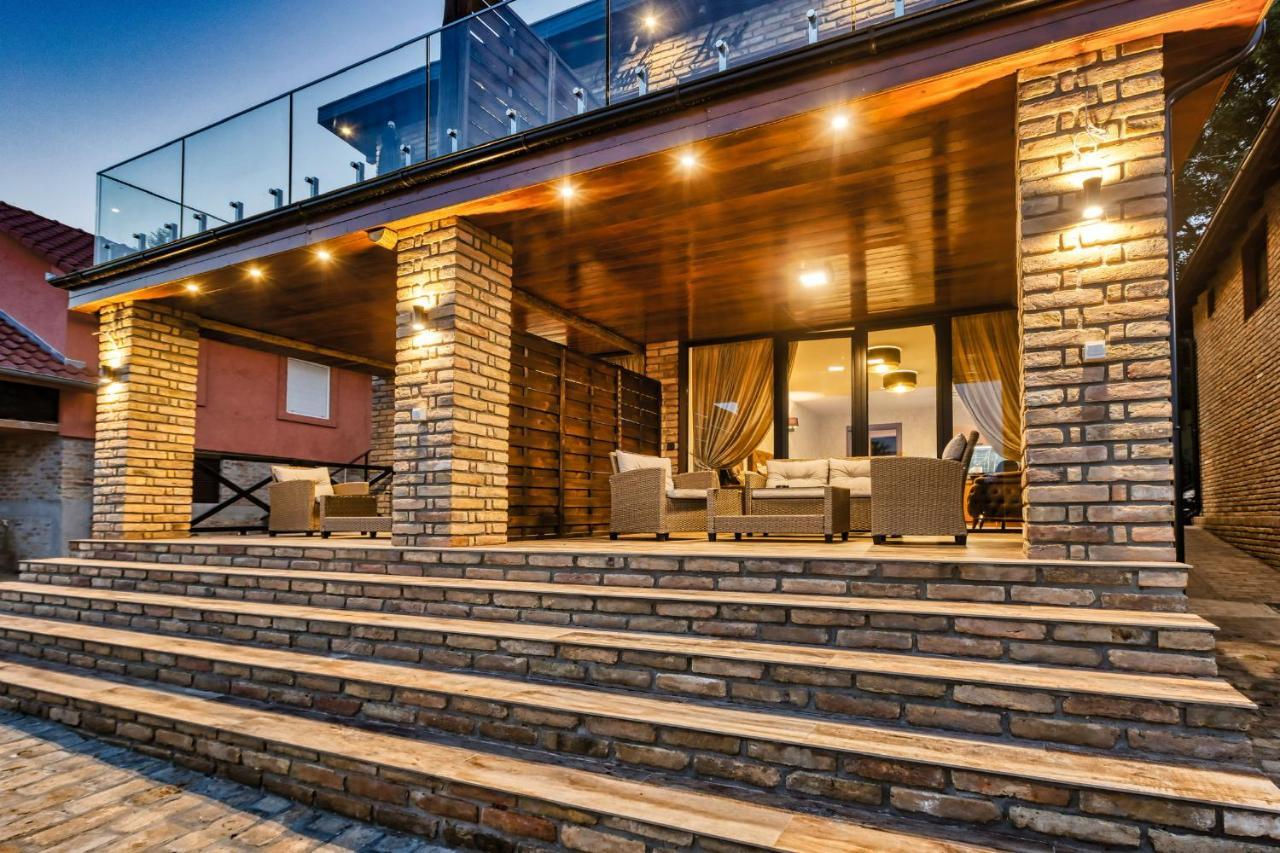 Apartmani Tiske Noci Becej Exterior photo
